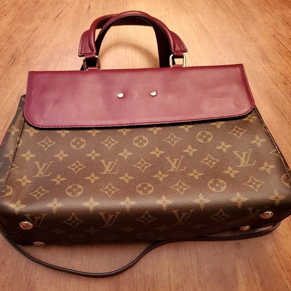 Louis Vuitton Cerise Monogram Venus Bag - Picture 3 of 9